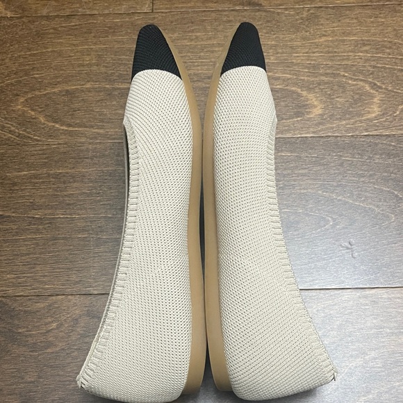 VIVAIA Beige and Black Flat - Picture 8 of 11